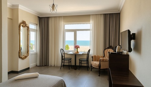 Suite, no fumadores, vistas al mar