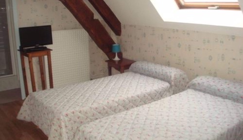 Habitación con 2 camas individuales
