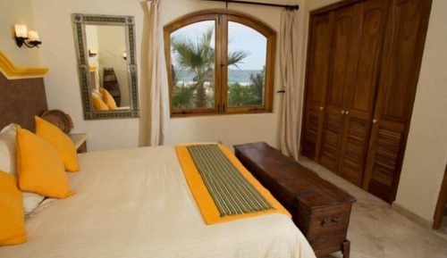 Villa familiar, varias habitaciones