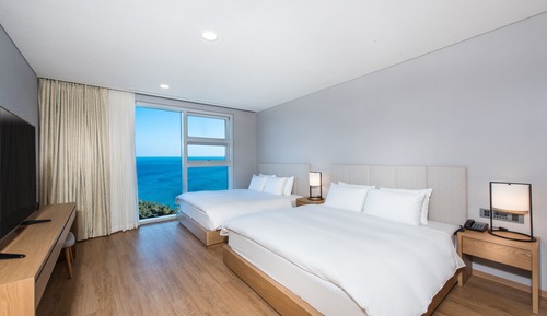 Super Junior Suite , 1 Bedroom - Breakfast and Aqua Park ticket for 2