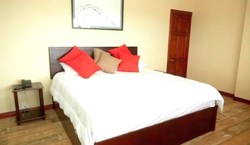 Habitación doble, 1 cama de matrimonio grande, balcón