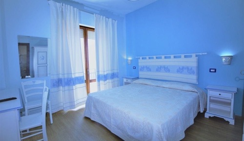 Habitación panorámica doble, 1 cama de matrimonio grande, no fumadores, balcón