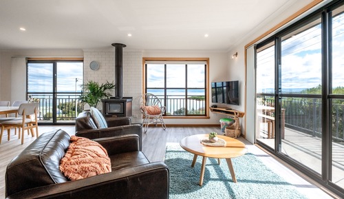 Casa estándar, 3 habitaciones, vistas al mar, junto a la playa