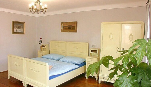 Estudio (2 Adults)