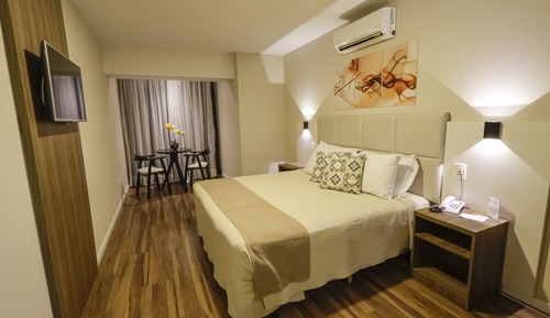 Habitación básica con 1 cama doble o 2 individuales
