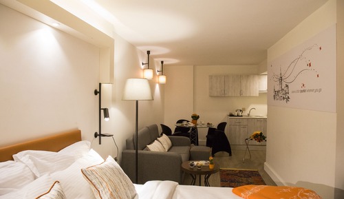 Estudio familiar, 1 cama de matrimonio
