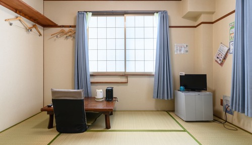 Habitación tradicional con 2 camas individuales (Japanese,SharedWashroom,No cosleeping)