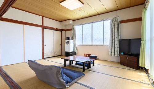 Habitación familiar, no fumadores (Japanese, Shared Washroom)