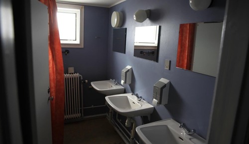 Habitación individual, baño compartido