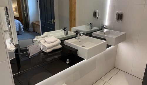Suite, baño privado