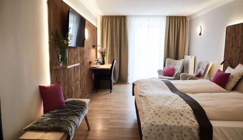 Habitación doble, balcón (SeinerZeit)
