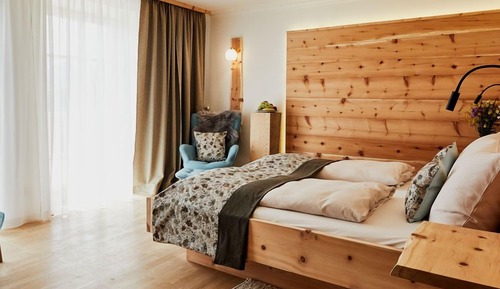 Habitación doble, balcón (Zirbe)