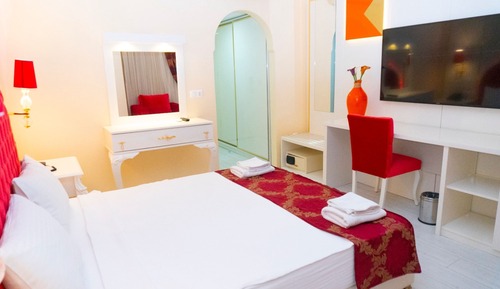 Economy Room