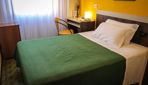 Habitación básica doble de uso individual, 1 cama individual grande, frigorífico