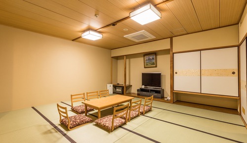 Habitación familiar, baño compartido (Japanese)