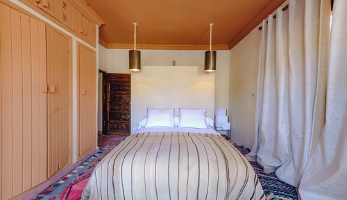 Habitación básica doble, 1 cama doble, no fumadores, vistas a la piscina