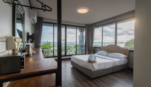 Superior Sea View Room with Balcony