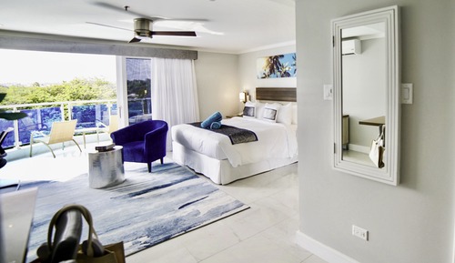Habitación estándar, 1 cama de matrimonio grande, bañera de hidromasaje, vistas al mar