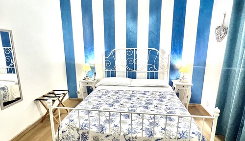 Habitación Confort doble, 1 cama de matrimonio, baño privado