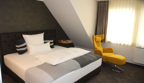 Suite, 1 cama de matrimonio grande con sofá cama, cocina básica