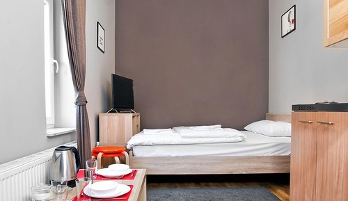 Estudio económico, 1 cama de matrimonio