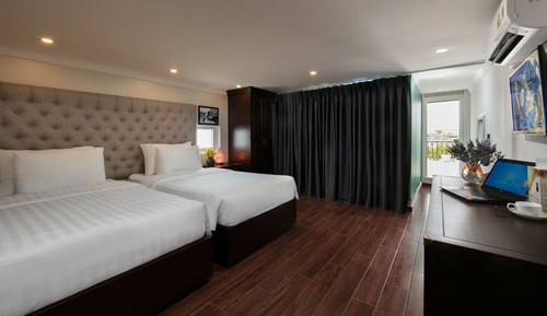 Suite familiar, habitaciones comunicadas, vistas a la ciudad
