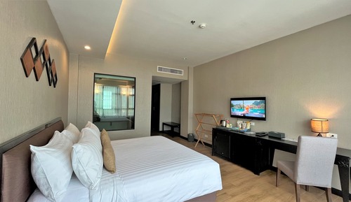 Habitación superior, 1 cama de matrimonio grande, vistas al río