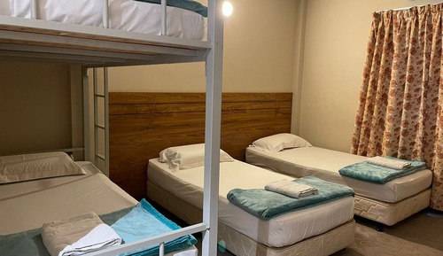 Habitación cuádruple estándar