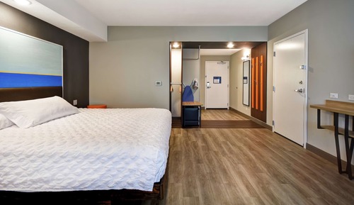 Habitación, 1 cama de matrimonio grande, accesible para personas con discapacidad, bañera