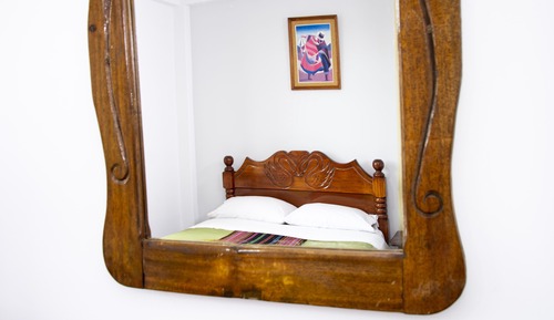 Habitación superior con 1 cama doble o 2 individuales