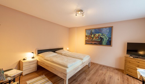 Estudio Confort, 1 cama de matrimonio grande, planta baja (1)