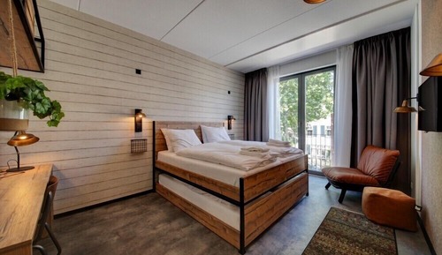 Habitación Deluxe doble, varias camas (Bunkhouse Room 4)