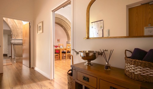 Apartamento, baño privado (AC23)