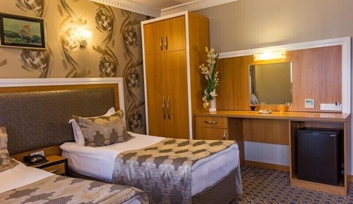 Habitación estándar con 1 cama doble o 2 individuales
