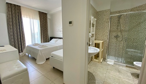 Habitación triple básica