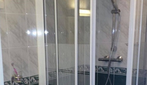 Habitación individual básica, baño privado