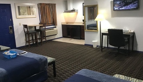 Suite familiar, varias camas, no fumadores, cocina básica