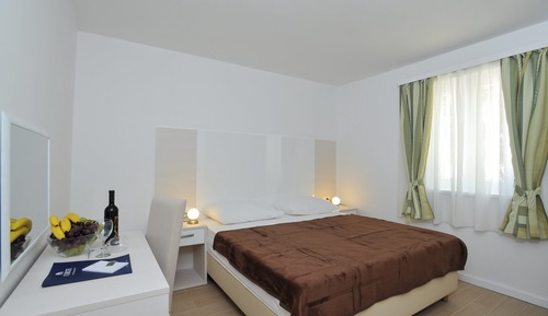 Apartamento, 2 habitaciones, balcón