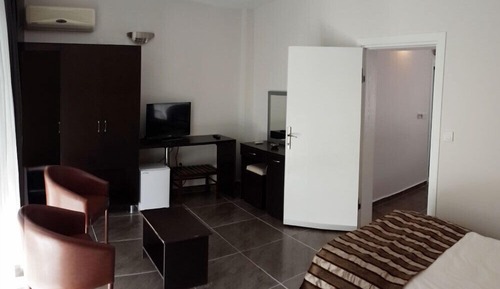 Habitación estándar con 1 cama doble o 2 individuales