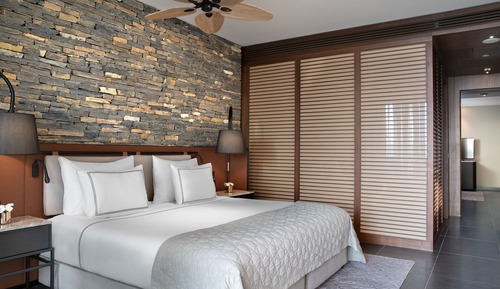 Family Corner Suite Partial Sea View