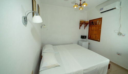 Habitación económica con 1 cama doble o 2 individuales