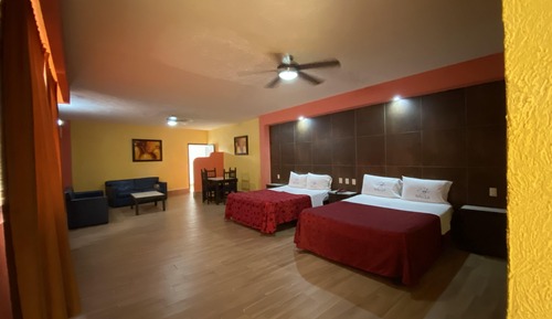 Habitación estándar doble, 2 camas dobles
