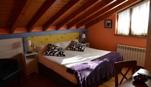 Habitación con 1 cama doble o 2 individuales, baño privado (h 3)