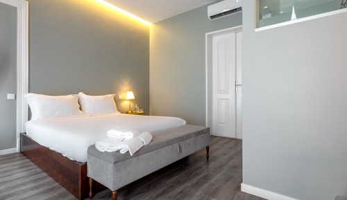Deluxe Premium Room Street View