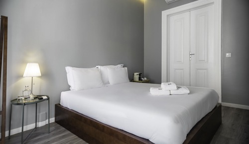 Premium Room Street Balcony