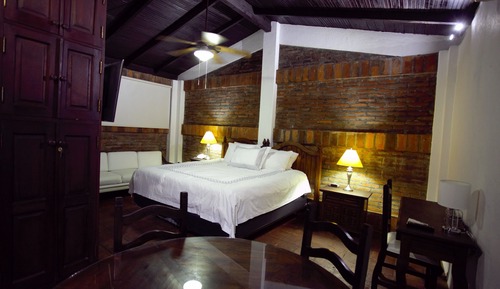 Habitación cuádruple Deluxe, 2 camas de matrimonio (6)