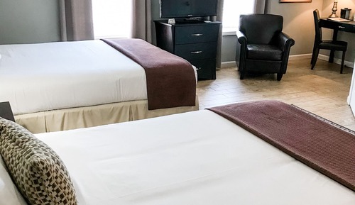 Habitación estándar, 2 camas de matrimonio, no fumadores (Double Queen Hotel Room)