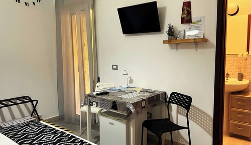 Habitación clásica con 1 cama doble o 2 individuales, 1 cama de matrimonio grande, baño privado