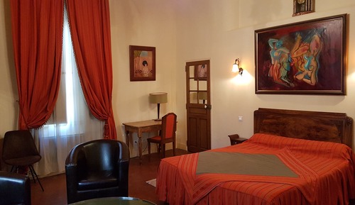 Habitación superior, 1 cama de matrimonio, cocina básica