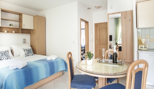 Estudio estándar, balcón, vistas al jardín